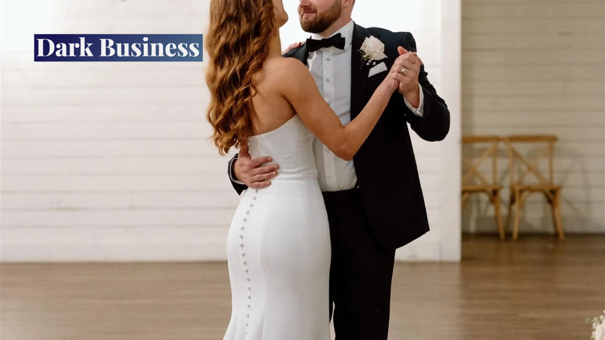 wedding dress bustle